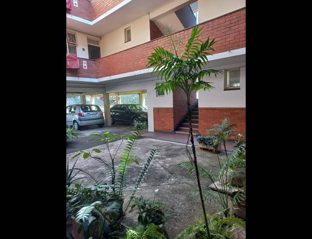 2 BEDROOM APARTMENT TO LET IN GLENWOOD
